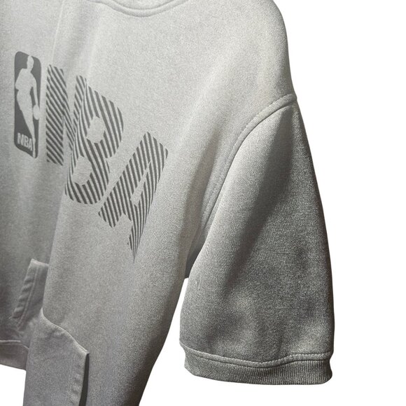 NBA Gray Short-Sleeve Hoodie Sweatshirt With Front Pocket For Men - Picture 4 of 8